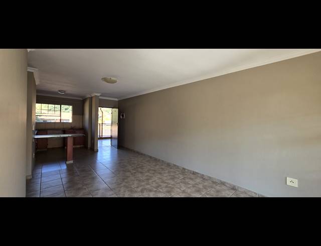 2 BEDROOM TOWNHOUSE FOR SALE IN MAGALIESKRUIN